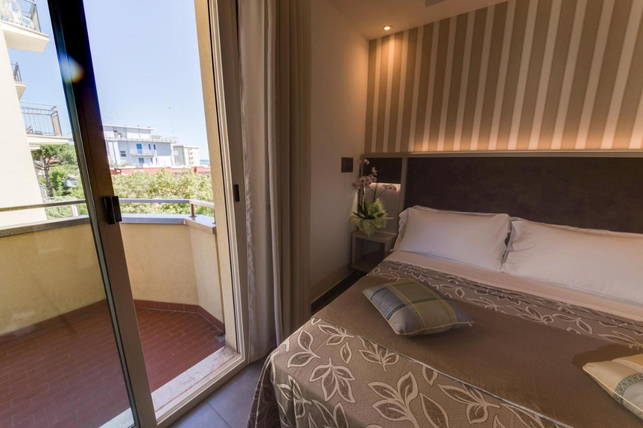 Cavour 3*